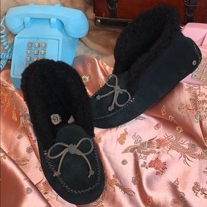Ugg moccasins alena slippers loafers shoes size 9